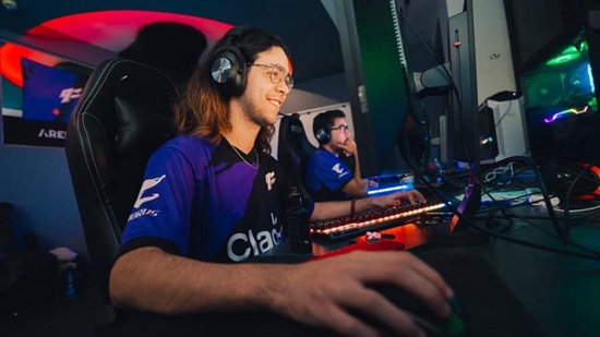 风暴英雄技能图标全面更新 伊利丹带来全新体验